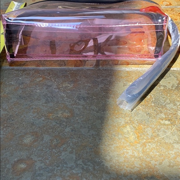 Victoria’s Secret Clear Clutch, Wristlet Bag NEW - Picture 4 of 5